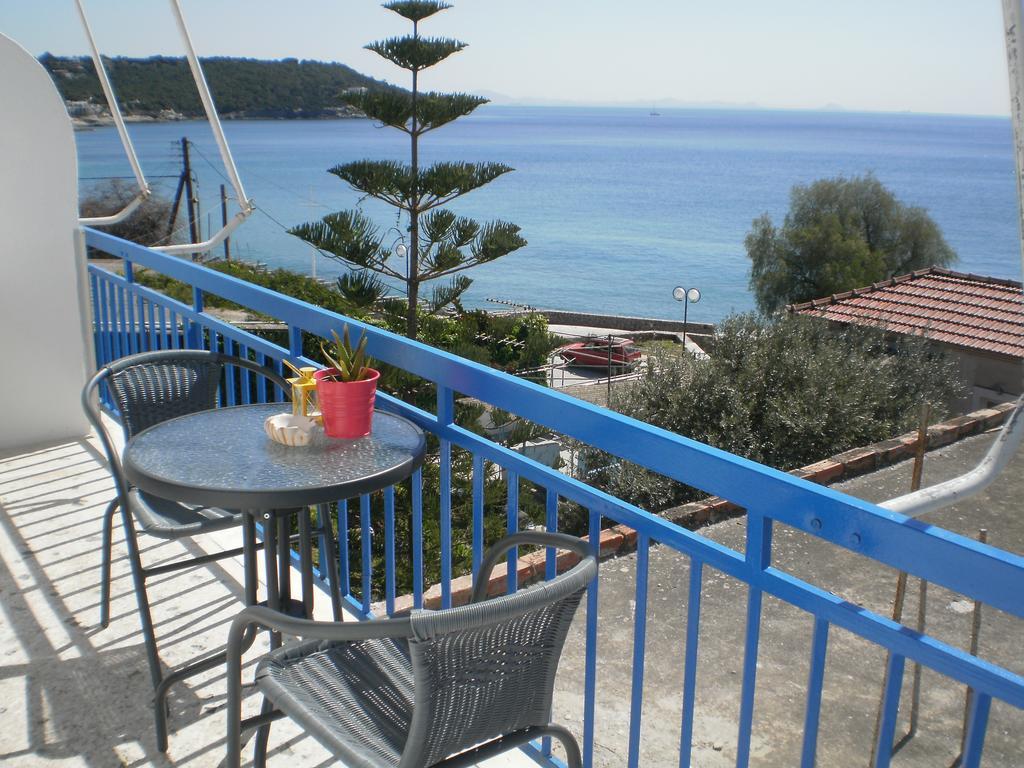 Sunrise Flora Apartment Agia Marina  Room photo
