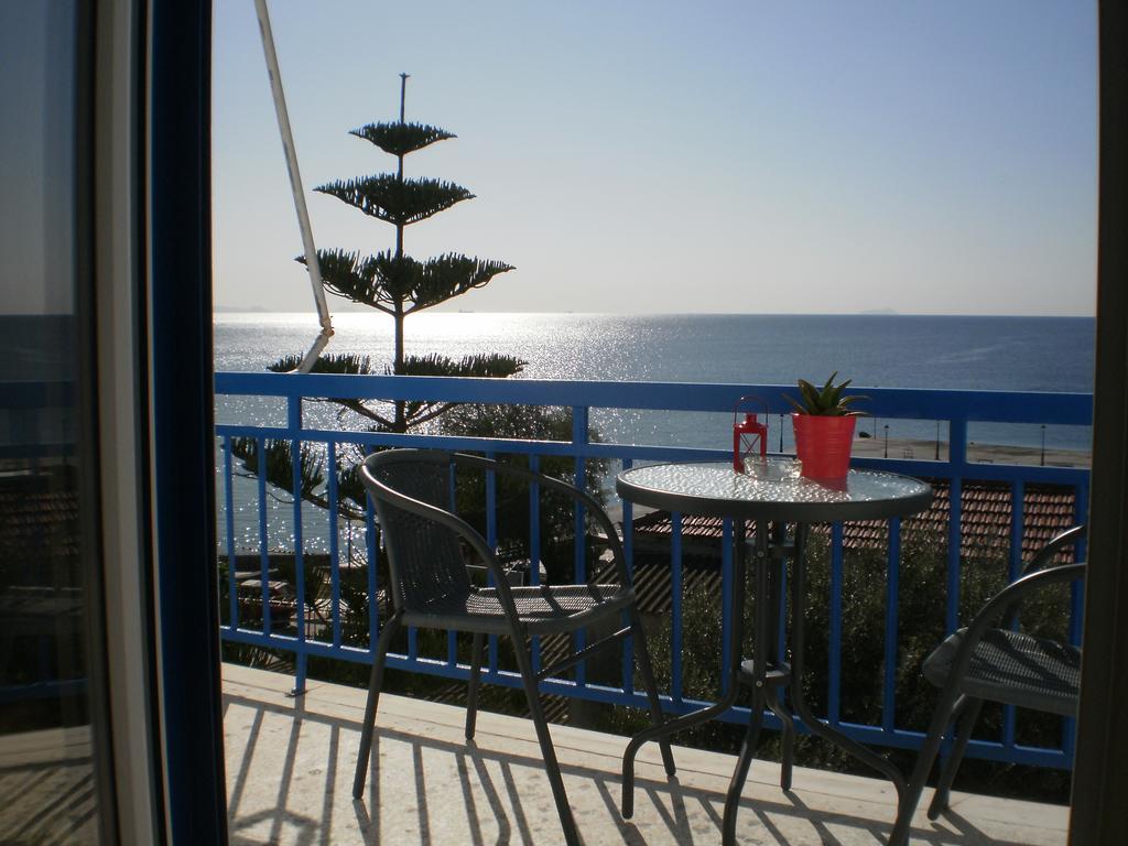 Sunrise Flora Apartment Agia Marina  Room photo