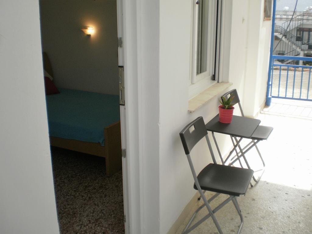 Sunrise Flora Apartment Agia Marina  Room photo